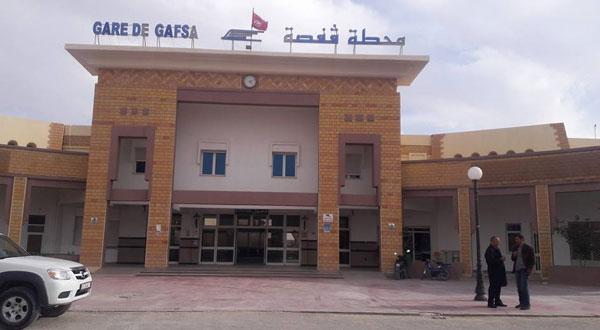 قفصة  كاتب عام الجامعة العامة للشركة الوطنية السكك الحديدية التونسية بقفصة يوضح